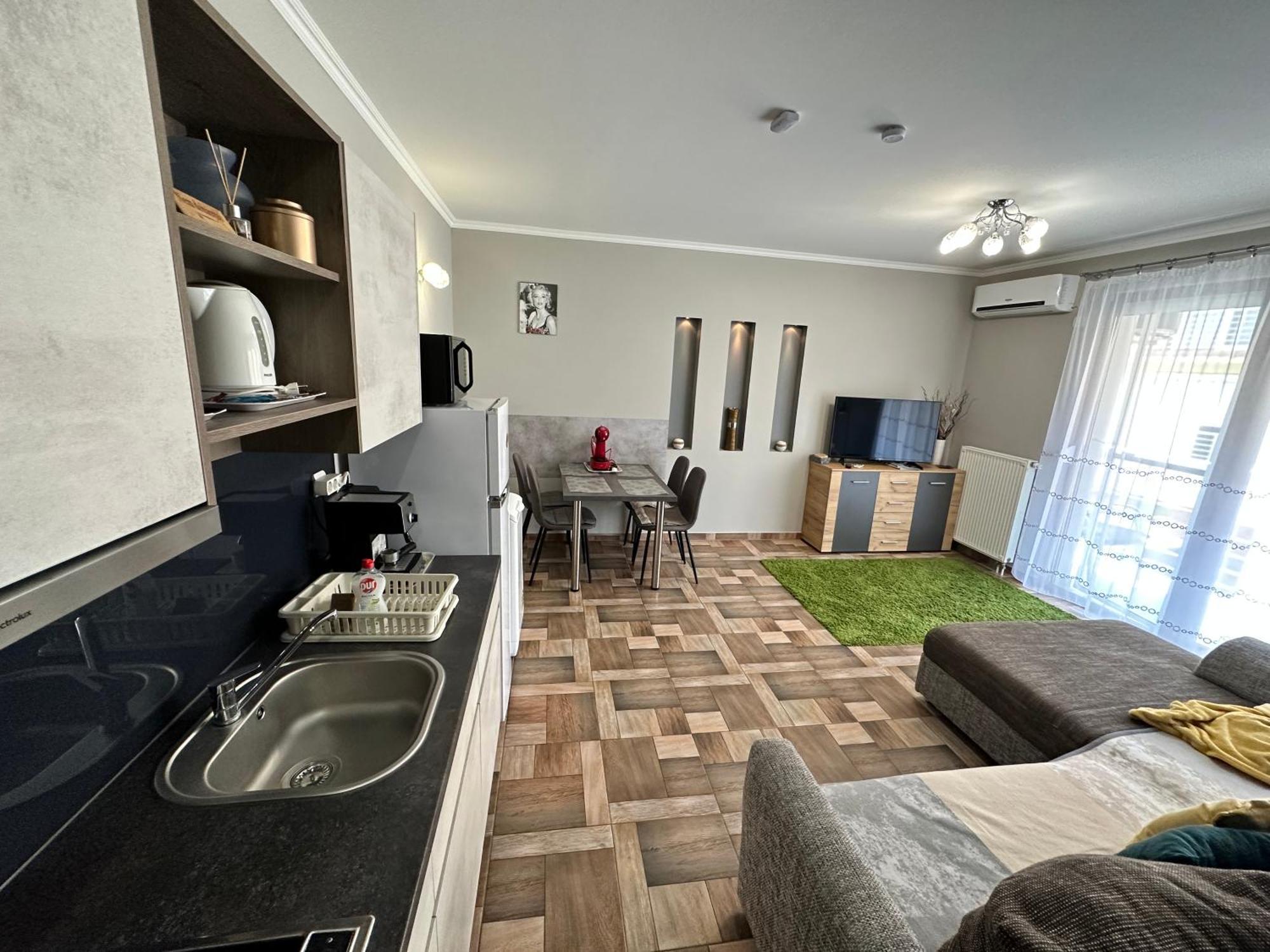 Dorina Wellness Apartman Siofok Ngoại thất bức ảnh