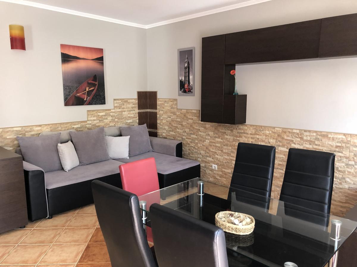 Dorina Wellness Apartman Siofok Ngoại thất bức ảnh